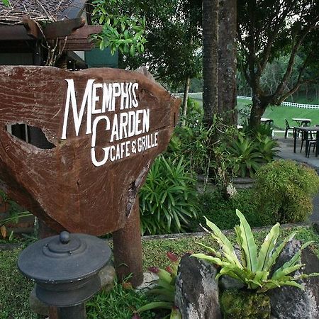 Graceland Estates And Country Club Hotel Lucena Buitenkant foto